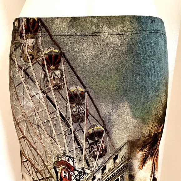 NWOT Unique HOLLYWOOD Wearable Art Retro WIGGLE Pencil SKIRT Size Small - Picture 4 of 9